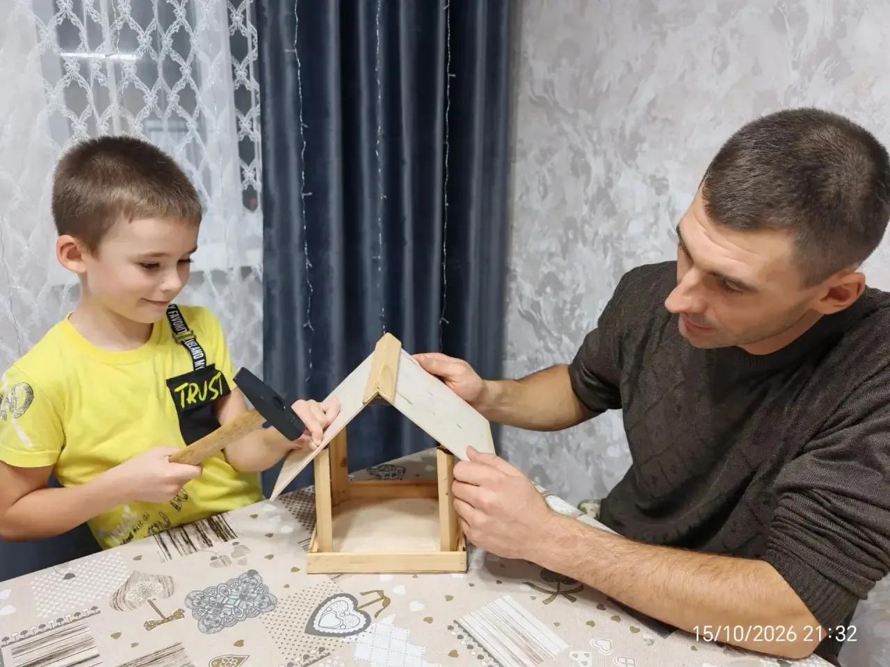 Папины руки могут все1.jpg