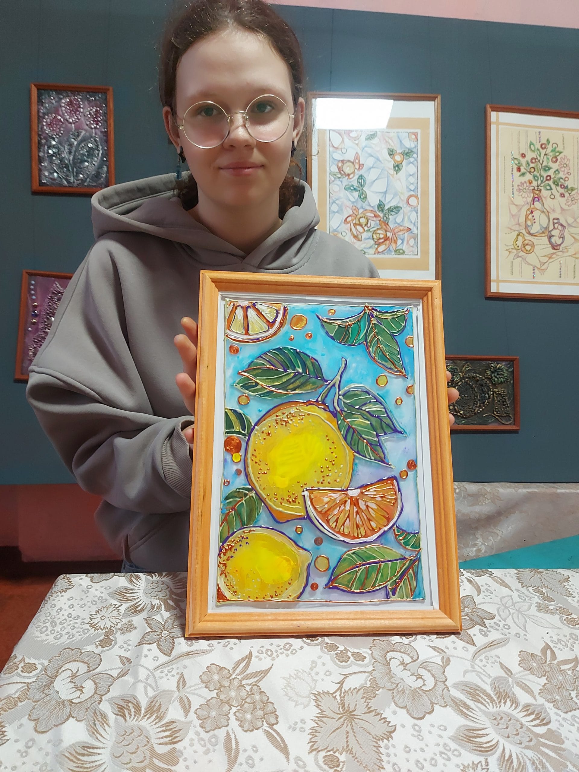 Лиза Наумова. Витраж.jpg